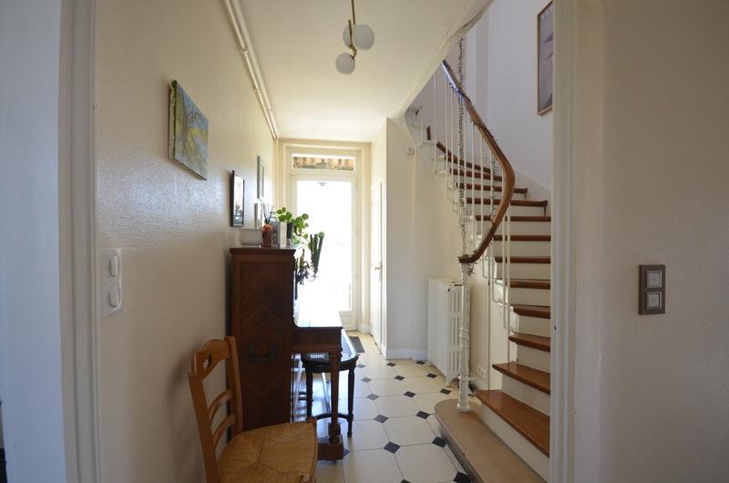 Maison bourgeoise - 230 m² - 9 pièces