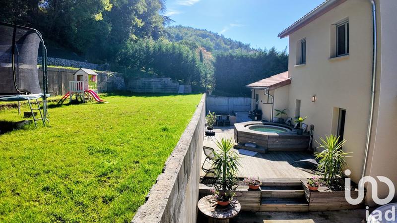 Maison - 125 m² - 5 pièces