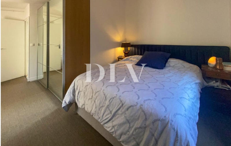 Appartement - 85 m² - 3 pièces