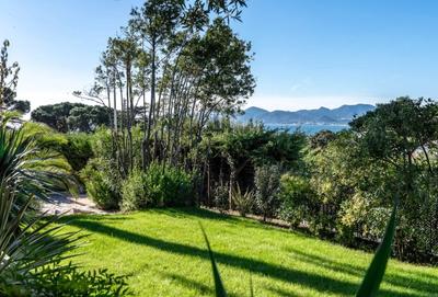 Appartement - 270 m² - 7 pièces