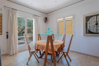 Maison traditionnelle - 161 m² - 5 pièces