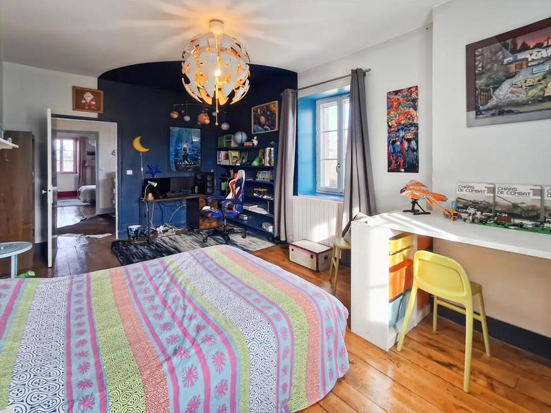 Maison - 295 m² - 6 pièces