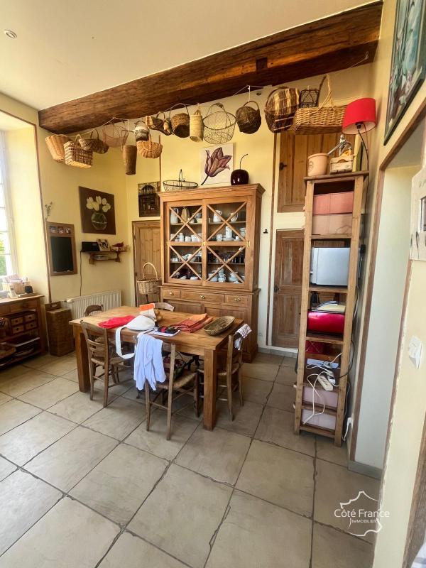 Maison - 278 m² - 14 pièces