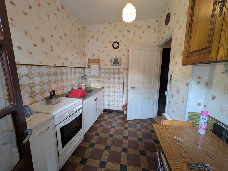 Maison - 80 m² - 5 pièces