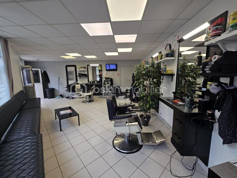 Local commercial - 95 m² - 2 pièces