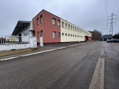 Local commercial - 2 248 m²