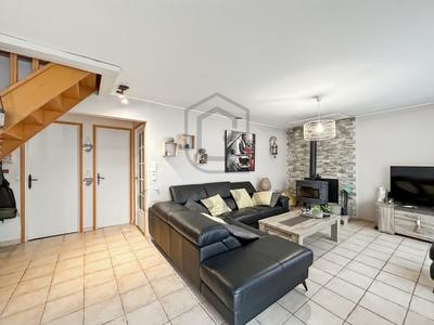 Maison - 95 m² - 5 pièces