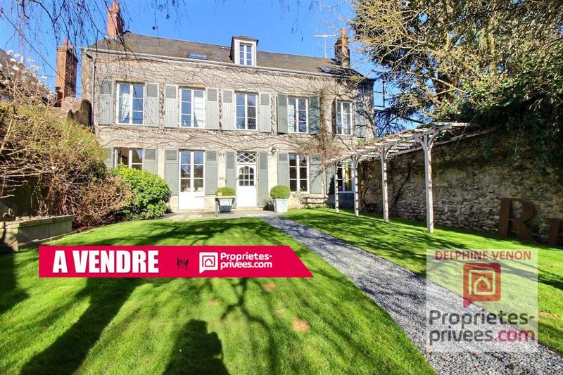 Propriété - 277 m² - 8 pièces