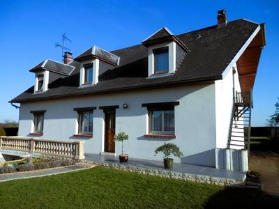 Maison - 202 m² - 8 pièces