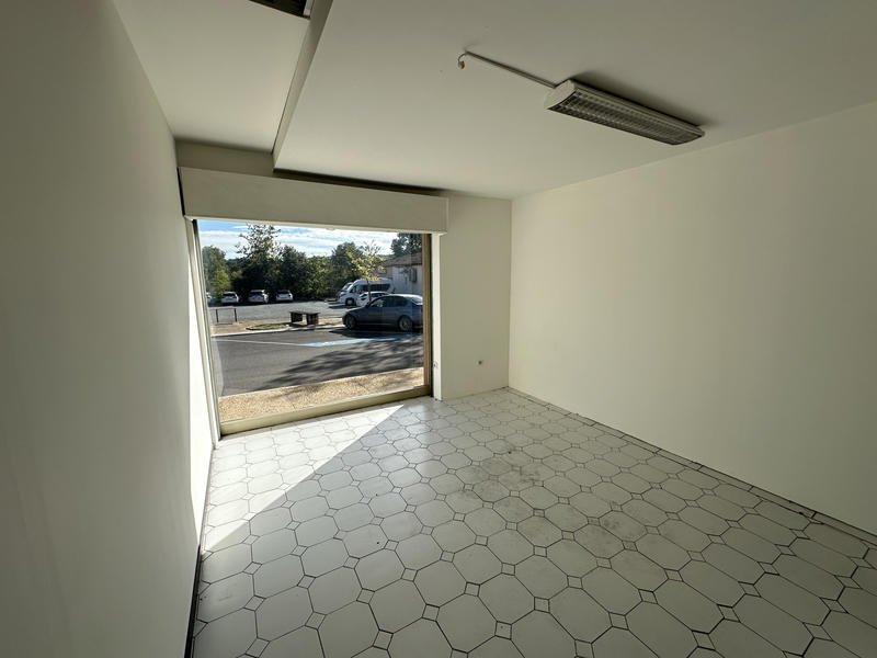Local commercial - 491 m²