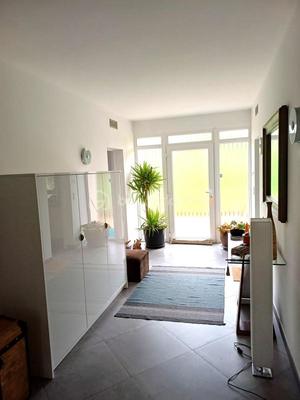 Maison - 243 m² - 8 pièces