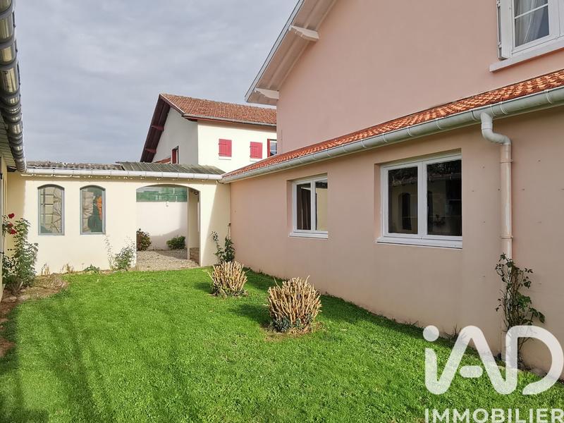 Maison - 103 m² - 4 pièces