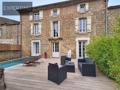 Maison de village - 278 m² - 10 pièces