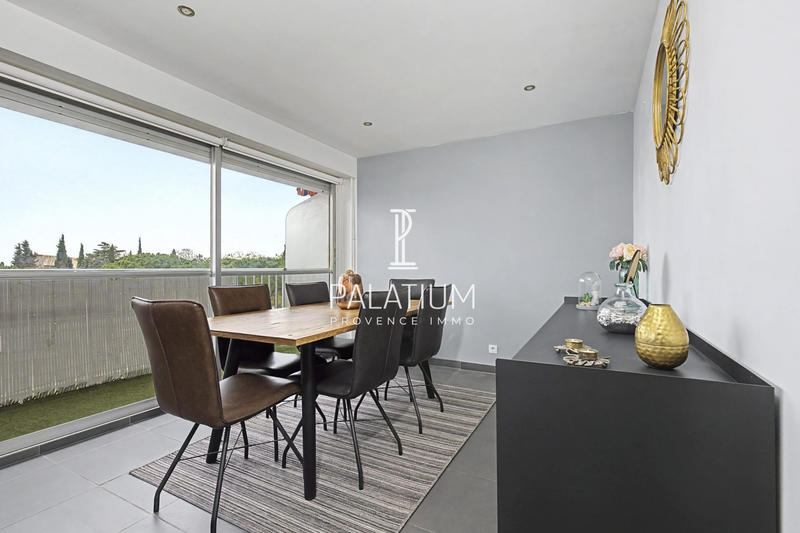 Appartement - 93 m² - 4 pièces