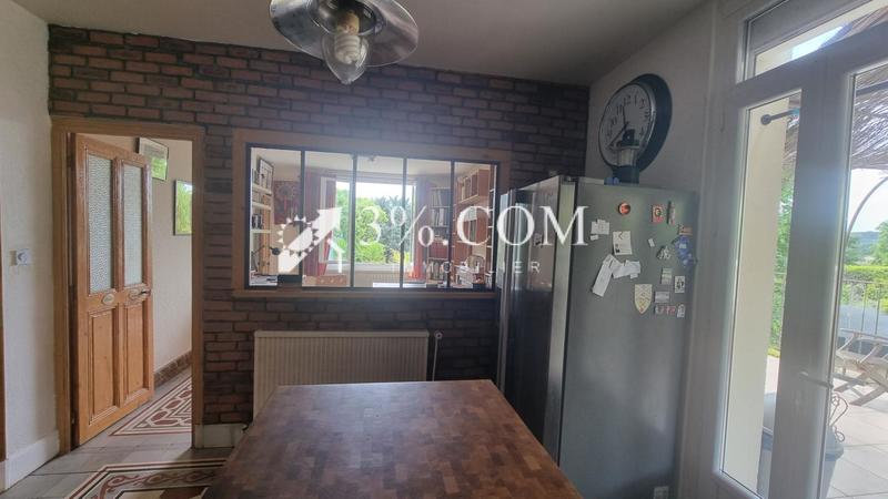 Maison - 240 m² - 8 pièces