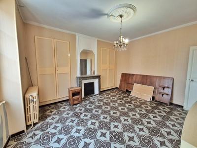 Maison - 170 m² - 8 pièces