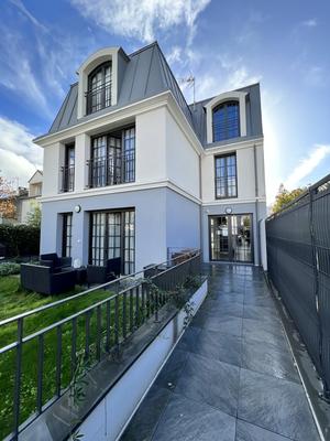 Parking / Garage - 13 m²