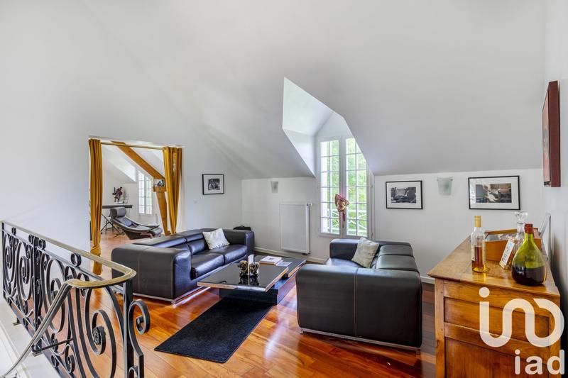 Maison - 264 m² - 8 pièces