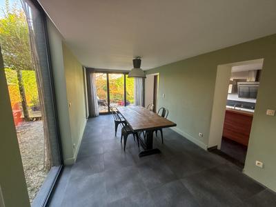Maison - 210 m² - 6 pièces