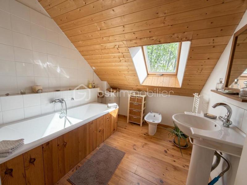 Châlet - 167 m² - 10 pièces