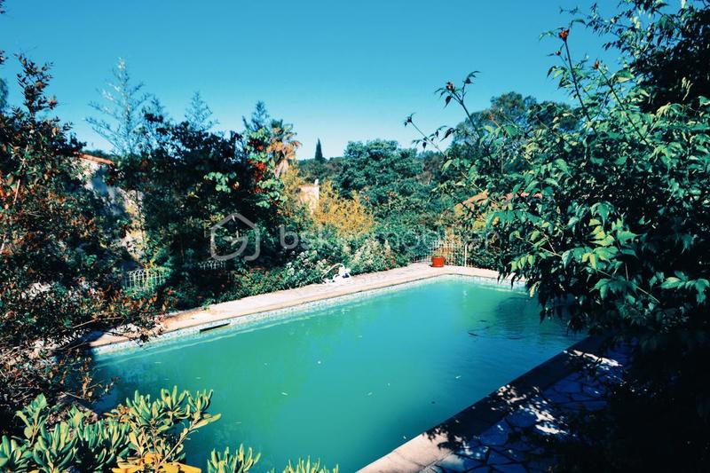 Villa - 172 m² - 6 pièces