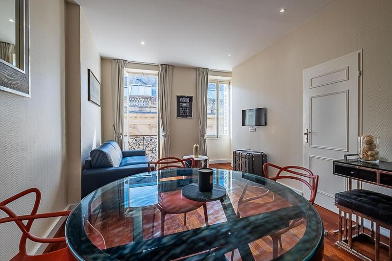 Immeuble - 170 m² - 7 pièces