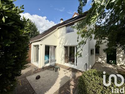 Maison - 138 m² - 5 pièces