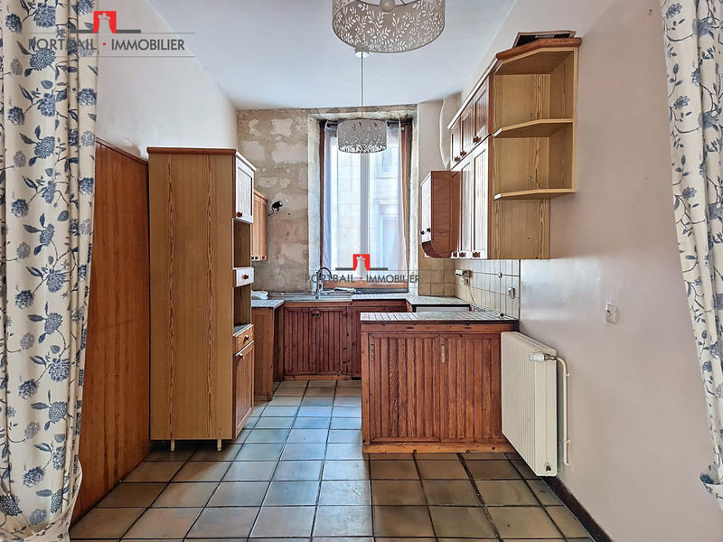 Maison - 134 m² - 8 pièces