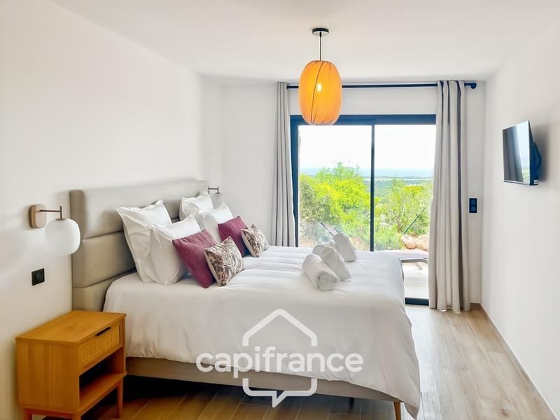 Maison - 136 m² - 4 pièces