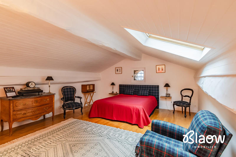 Viager - Maison - 306 m² - 9 pièces