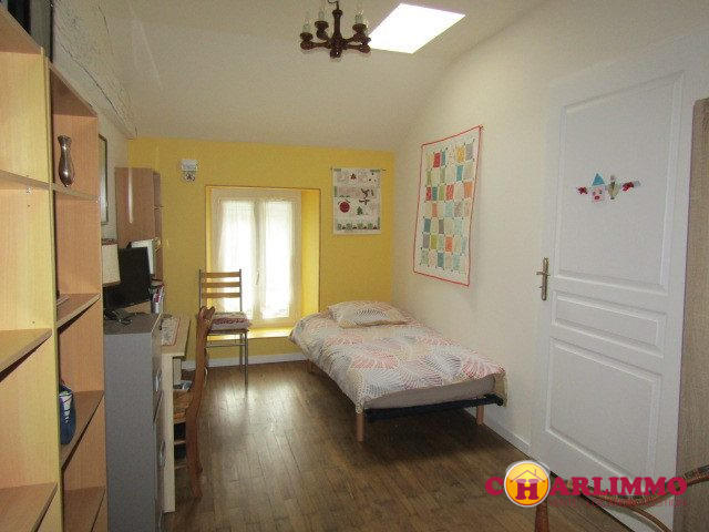 Maison traditionnelle - 105 m² - 4 pièces