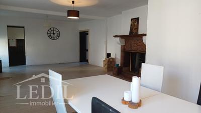 Maison de village - 240 m² - 7 pièces