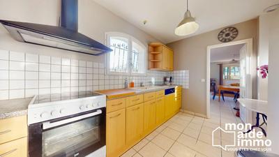 Maison - 85 m² - 5 pièces