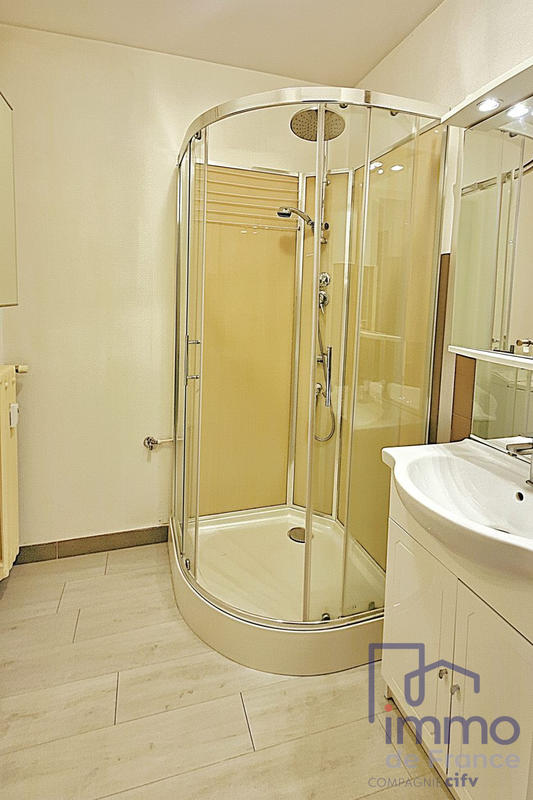 Appartement - 57 m² - 3 pièces