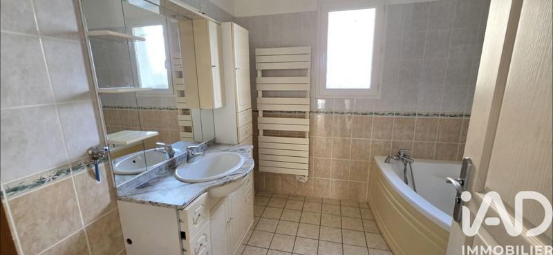 Maison - 104 m² - 5 pièces