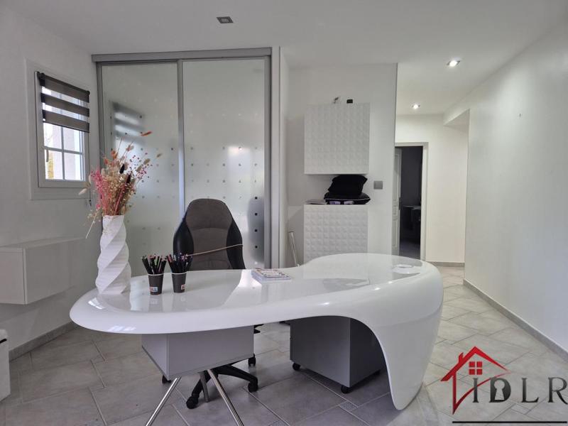 Propriété - 142 m² - 7 pièces