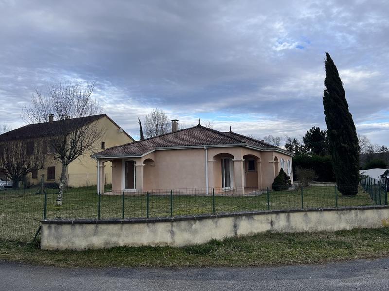 Maison - 121 m² - 5 pièces