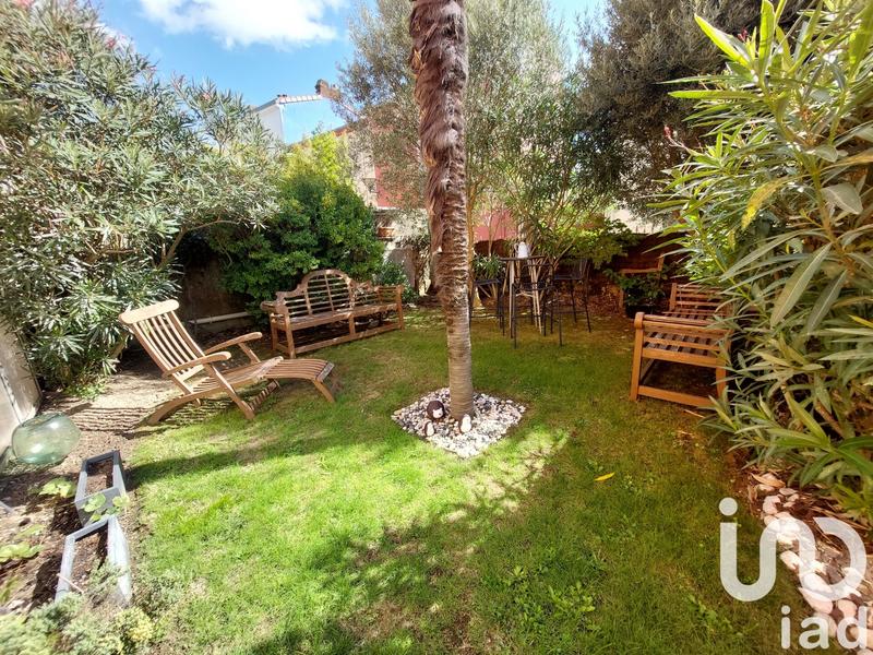 Maison - 238 m² - 9 pièces