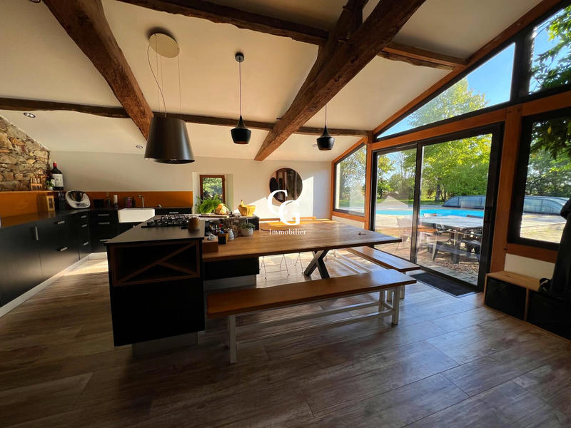 Maison ancienne - 200 m² - 8 pièces