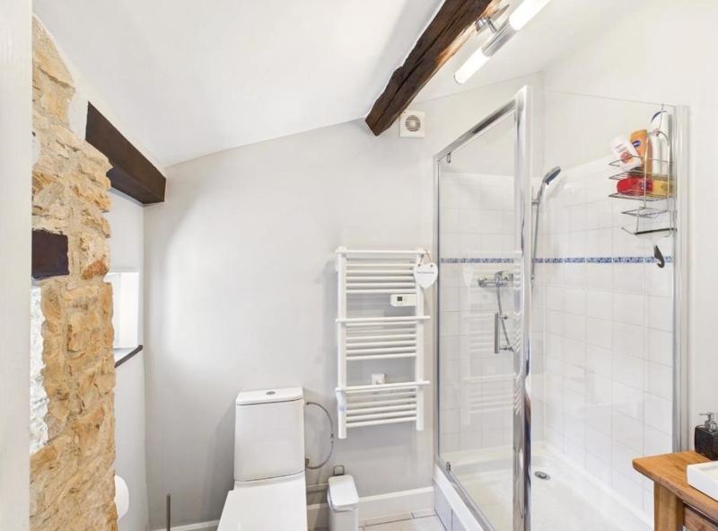 Maison - 234 m² - 10 pièces