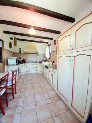 Maison - 210 m² - 9 pièces