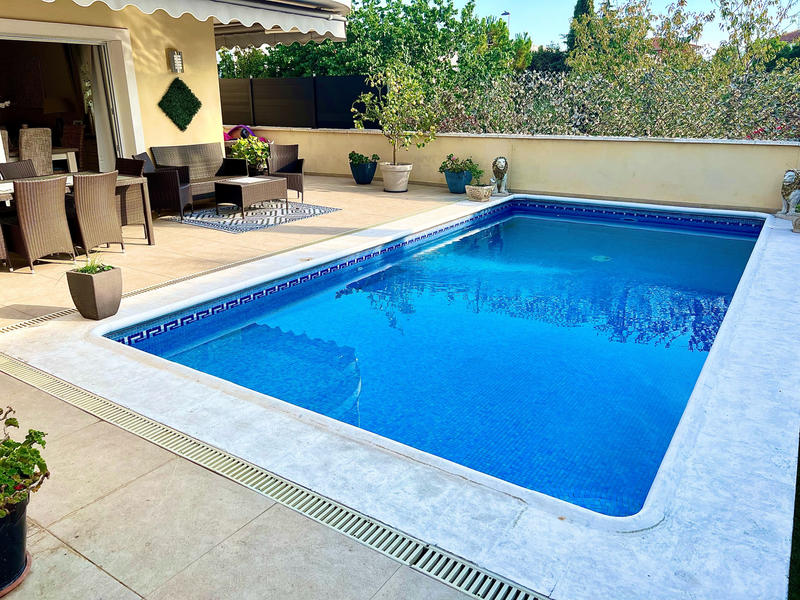 Villa - 220 m² - 7 pièces