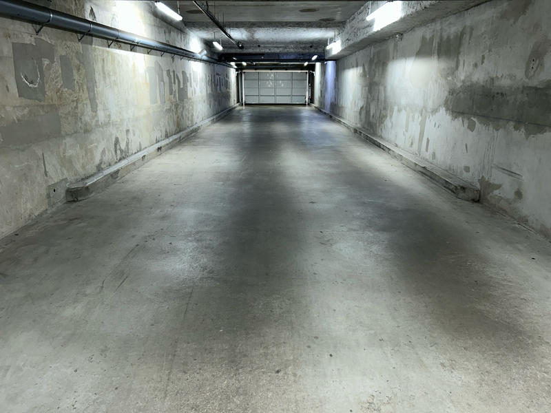 Parking / Garage - 12 m²