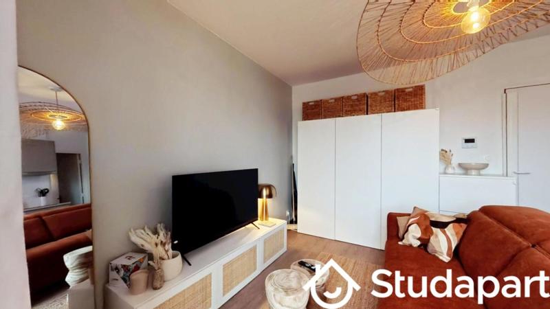 Chambre - 15 m² - 1 pièce