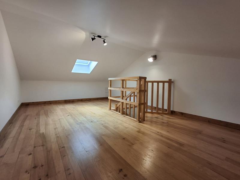 Maison traditionnelle - 216 m² - 5 pièces