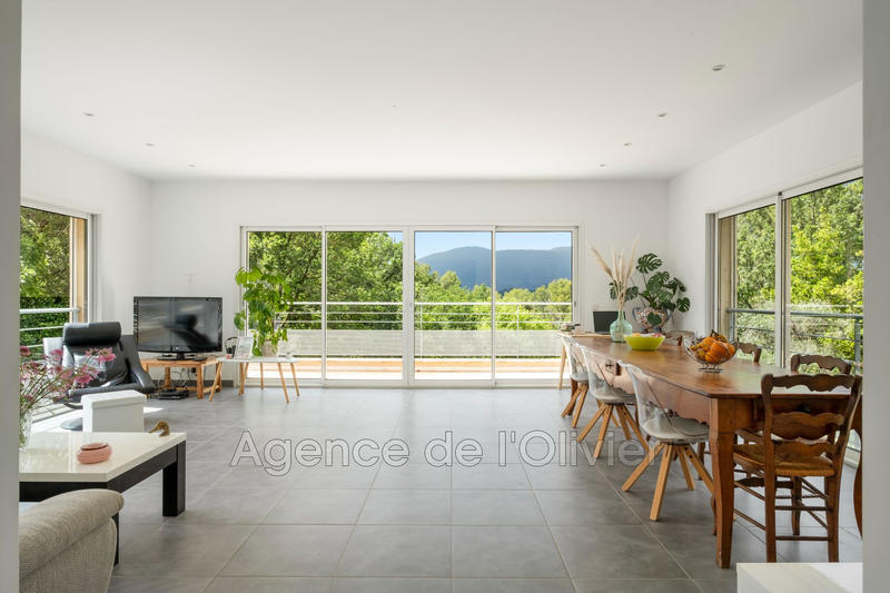Maison contemporaine - 137 m² - 6 pièces