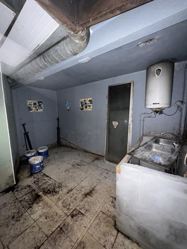 Local commercial - 81 m²