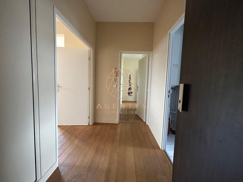 Appartement - 130 m² - 7 pièces