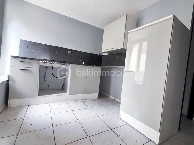 Immeuble - 111 m² - 8 pièces