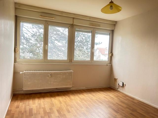 Appartement ancien - 42 m² - 6 pièces
